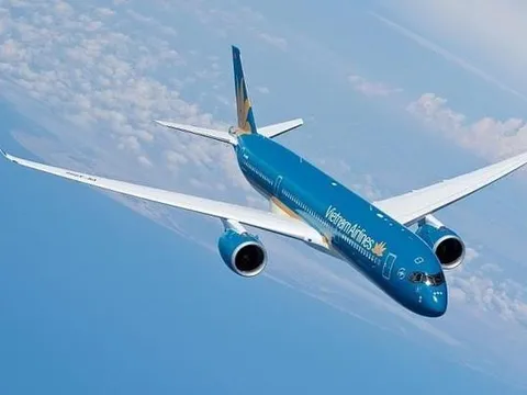 HoSE tiếp tục lưu ý khả năng hủy niêm yết cổ phiếu của Vietnam Airlines (HVN)