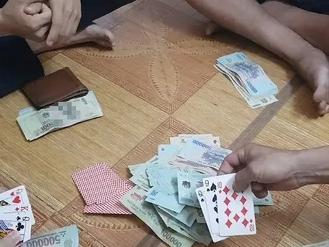 5 công chức đánh bạc tại công sở, Tổng cục Dự trữ Nhà nước chỉ đạo khẩn