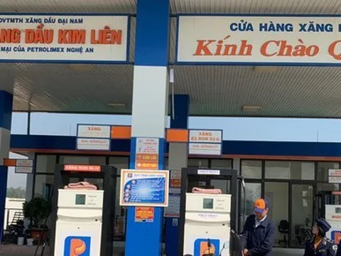 'Cởi trói' cho doanh nghiệp, tăng giám sát thị trường
