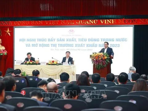 Thủ tướng: Phải coi doanh nghiệp là trọng tâm của sự phát triển ngành Công Thương
