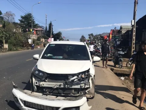 Va chạm với ôtô, 1 người tử vong