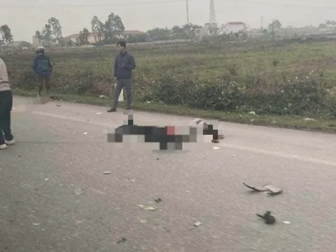 Va chạm với xe ôtô chở tân binh, 2 người đi xe máy tử vong