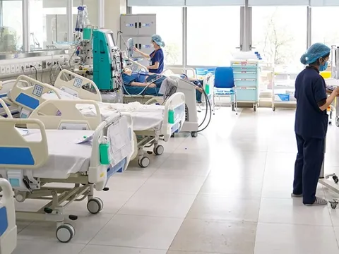 Trời nồm ẩm, chăm sóc trẻ sơ sinh thế nào để phòng bệnh hô hấp?