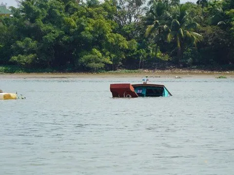 Thông tin mới vụ lật thuyền khiến 13 người gặp nạn trên sông Đồng Nai