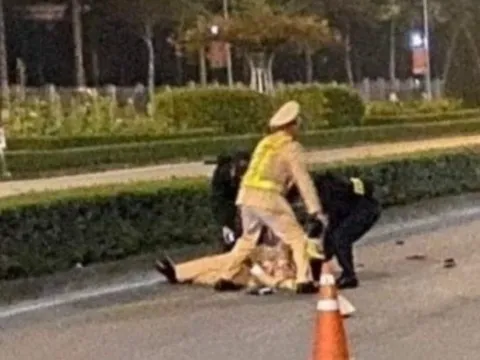 Lào Cai: Vi phạm nồng độ cồn, nam tài xế lái xe tông vào CSGT