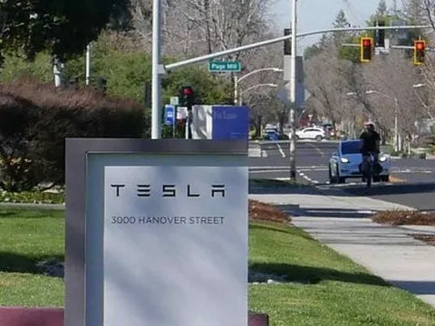 Tesla gia nhập cuộc đua nhân tài AI tại Thung lũng Silicon