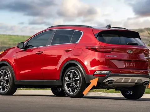 Bị chê thiết kế đèn ngu ngốc, sếp Kia khẳng định muốn để thế cho đẹp