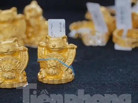 Lỗ hơn 2 triệu đồng/lượng sau khi mua mèo vàng cầu may vía Thần tài