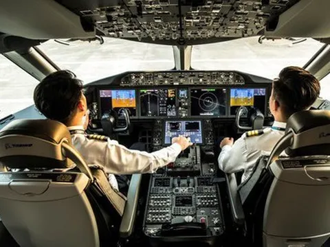 Mở lại 5 đường bay tới Trung Quốc