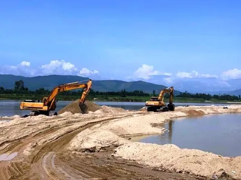 Một "siêu" mỏ cát ở Quảng Ngãi được đấu giá lên đến 380 tỉ đồng
