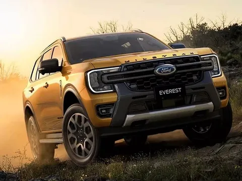 Ford Everest Wildtrak 2023 sắp ra mắt Việt Nam: Hầm hố như bán tải, dễ thành hàng hot đe nẹt Fortuner