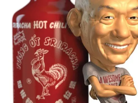 Vua tương ớt gốc Việt chính thức trở thành tỷ phú đôla: Không tốn 1 xu quảng cáo, 40 năm không tăng giá bán buôn, âm thầm đưa Sriracha lên bàn ăn khắp thế giới