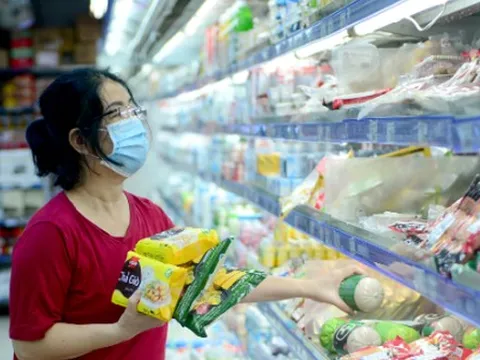 Doanh nghiệp bán lẻ nỗ lực "kéo" sức mua