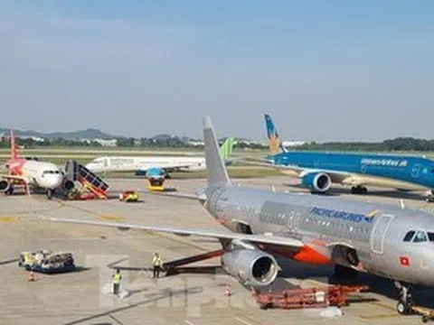 Cục Hàng không lên tiếng việc khách phải mua vé máy bay quá đắt