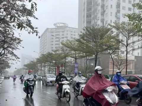 Chuyên gia nói về diễn biến thời tiết nồm ẩm ở miền Bắc