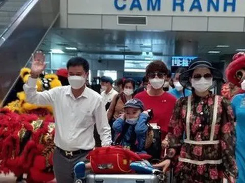 Trung Quốc không mở tour tới Việt Nam: Hàng không, du lịch 'vỡ' kịch bản?