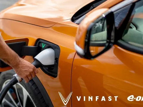 VinFast hợp tác với E.On Drive lắp đặt 200 cổng sạc tại các showroom ở châu Âu
