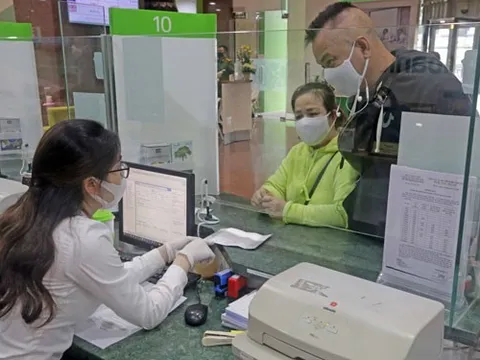 Ngóng ngân hàng giảm lãi suất