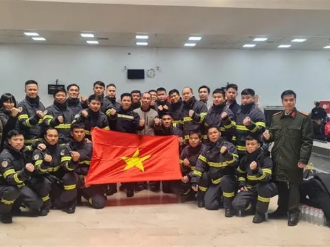 Đoàn Công tác Bộ Công an thực hiện công tác cứu hộ, cứu nạn tại Thổ Nhĩ Kỳ