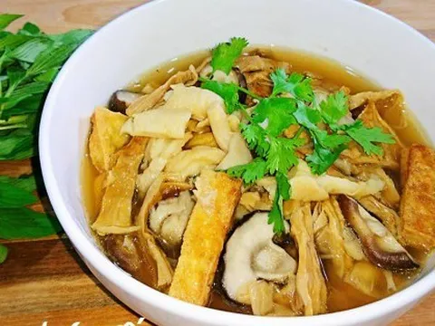 Người đàn ông suýt chết vì tắc ruột do món canh nhiều người Việt cực kỳ 'nghiện ăn'