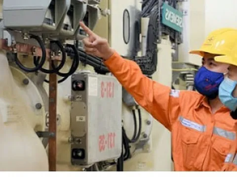 Tăng giá điện: Chia nhỏ đợt tăng tránh tác động lớn