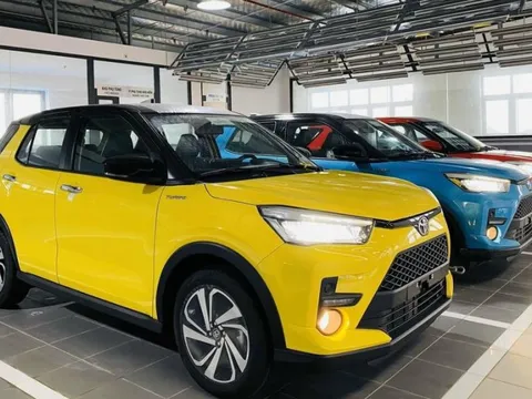 Loạt xe lật đổ ngôi vương doanh số: Raize vượt Sonet, Accent bán chạy gấp 4 lần Vios