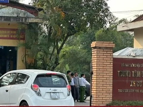 Công an khám xét tại Trung tâm Đăng kiểm xe cơ giới Thừa Thiên - Huế