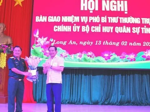 Bổ nhiệm tân Phó Chính ủy Quân khu 7
