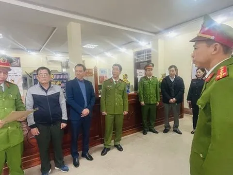 Khởi tố Giám đốc Trung tâm Đăng kiểm Nghệ An và 10 thuộc cấp