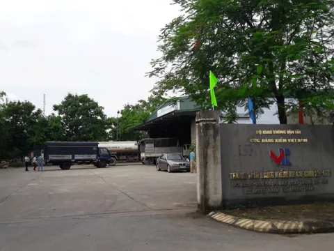 Sau khi bị khám xét và niêm phong, 2 trung tâm đăng kiểm ở Hà Nội được hoạt động trở lại