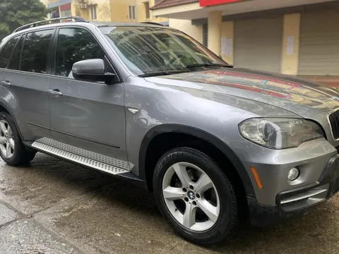 BMW X5 bạc tỷ một thời mất giá còn chưa đến 400 triệu đồng, người bán cam kết: 'Động cơ không thấy tiếng gì dù là nhỏ nhất'