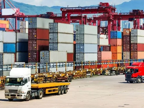 Xuất khẩu Việt Nam năm 2022 xếp thứ 2 khối ASEAN-6, cao hơn Thái Lan và Philippines cộng lại