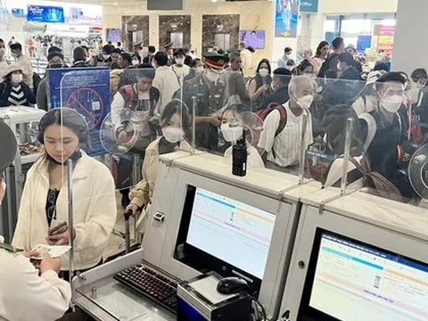 Sắp thí điểm kiểm tra vân tay, ảnh với người đi máy bay