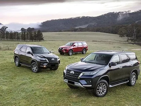 Xe gầm cao đồng loạt đại hạ giá, có mẫu mất tới 300 triệu đồng, liệu có nên mua?