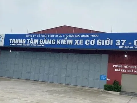 Công an Nghệ An khám xét trung tâm đăng kiểm xe cơ giới 37-09D