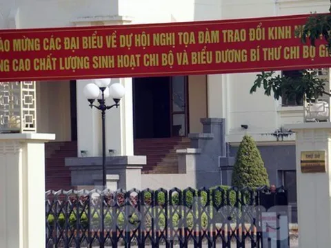 Hải Phòng: Trưởng phòng Nội vụ học đại học khi chưa tốt nghiệp cấp 3