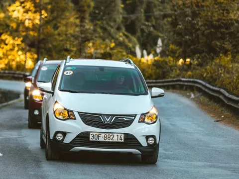 Xe VinFast Fadil chạy lướt có giá rẻ bất ngờ sau khi bỏ mẫu