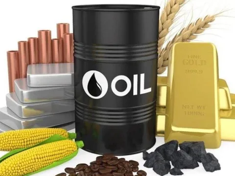 Thị trường ngày 18/2: Giá dầu, vàng và đồng giảm, quặng sắt và cao su tăng
