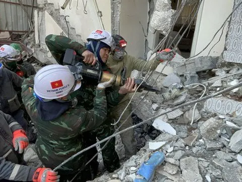 Đội cứu hộ Quân đội Việt Nam xác định 12 vị trí có nạn nhân ở Thổ Nhĩ Kỳ