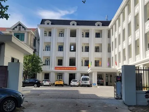 Lật tẩy chiêu 'thổi giá' thiết bị giáo dục tại Hà Tĩnh