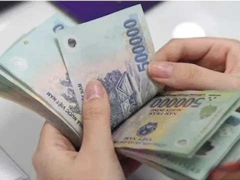 Mức điều chỉnh tiền lương và thu nhập đã đóng bảo hiểm xã hội thay đổi ra sao từ 20/2?