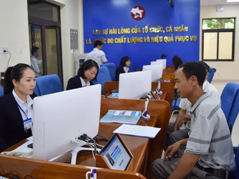 Nhóm đối tượng nào được tăng lương cơ sở lên 1,8 triệu đồng từ 1-7-2023?