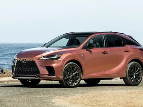 Lexus RX 2023 ra mắt Việt Nam với 4 bản, giá từ 3,43 tỷ, rẻ hơn BMW X5 lắp ráp gần 600 triệu đồng