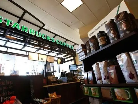 300.000 chai cà phê Starbucks bị thu hồi vì chứa thủy tinh