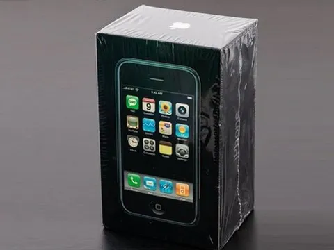 Đây là mẫu iPhone đang có giá đắt ngang ngửa một chiếc Toyota Camry ở Việt Nam