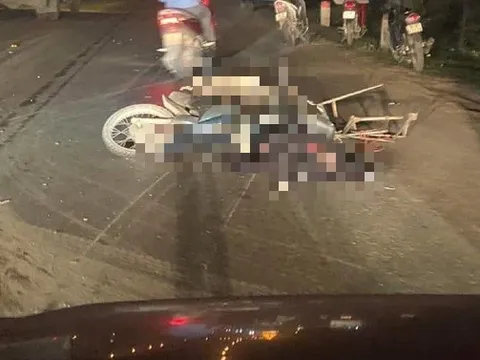 Va chạm với xe khách, 2 người phụ nữ đi xe máy tử vong