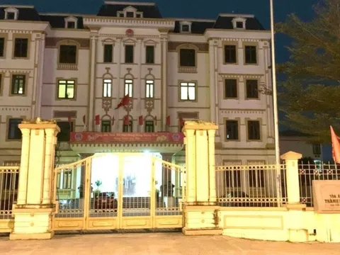 Quảng Bình: Điều tra nguyên nhân phó chánh án tử vong tại phòng làm việc