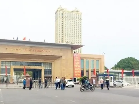 Công dân Việt Nam-Trung Quốc được xuất nhập cảnh qua cửa khẩu Đông Hưng - Móng Cái