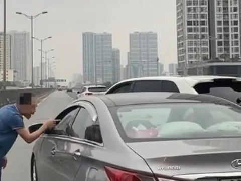 Tài xế Porsche chặn đầu, nhổ nước bọt vào xe Hyundai bị phạt 11 triệu đồng