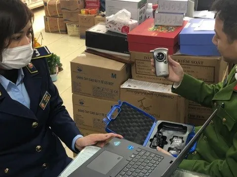 Phát hiện nhiều cửa hàng bán máy đo nồng độ cồn không rõ nguồn gốc ở Hà Nội